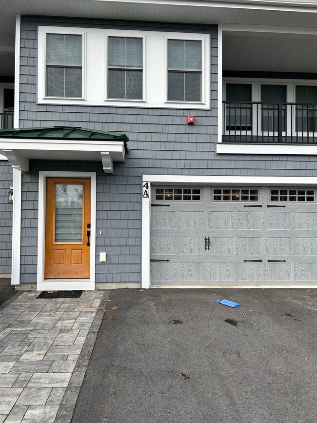 property at 4 Washington Rd