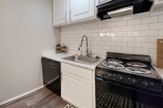 The Ventana at Colorado Station in Denver, CO - Building Photo - Interior Photo
