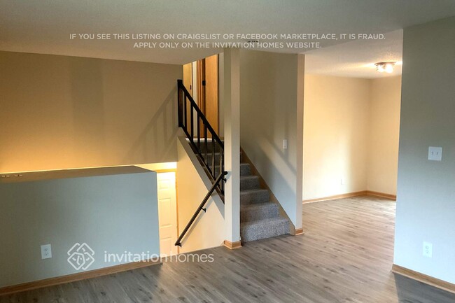 13324 Natchez Ave in Savage, MN - Building Photo - Building Photo