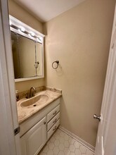1813 Carlton E in Virginia Beach, VA - Building Photo - Building Photo
