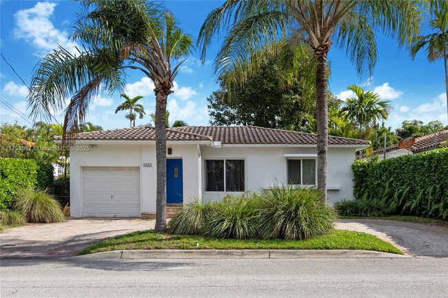 property at 8935 Hawthorne Ave
