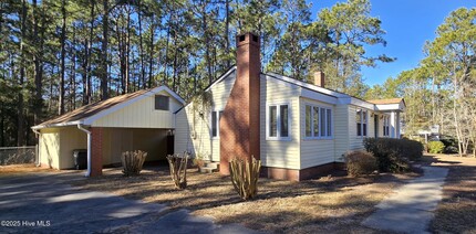 350 Crestview Rd in Southern Pines, NC - Building Photo - Building Photo