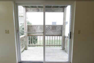 550 Sir Benjamin Way-Unit -2 in Schenectady, NY - Building Photo - Building Photo