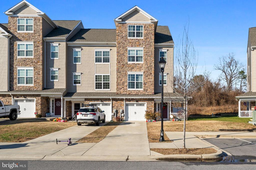 63 Clydesdale Ln in Prince Frederick, MD - Building Photo