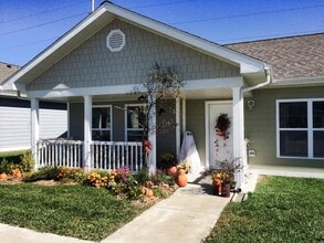 Rider Place Apartments in Arcola, IL - Building Photo - Building Photo