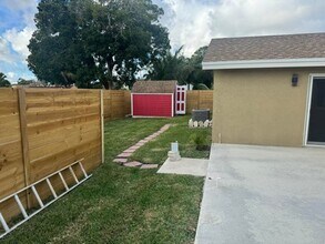 4735 Blue Pine Cir in Greenacres, FL - Building Photo - Building Photo