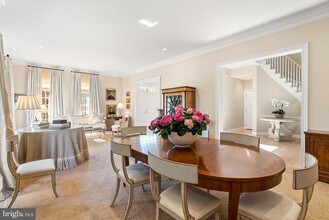 7440 Old Maple Square in McLean, VA - Foto de edificio - Building Photo