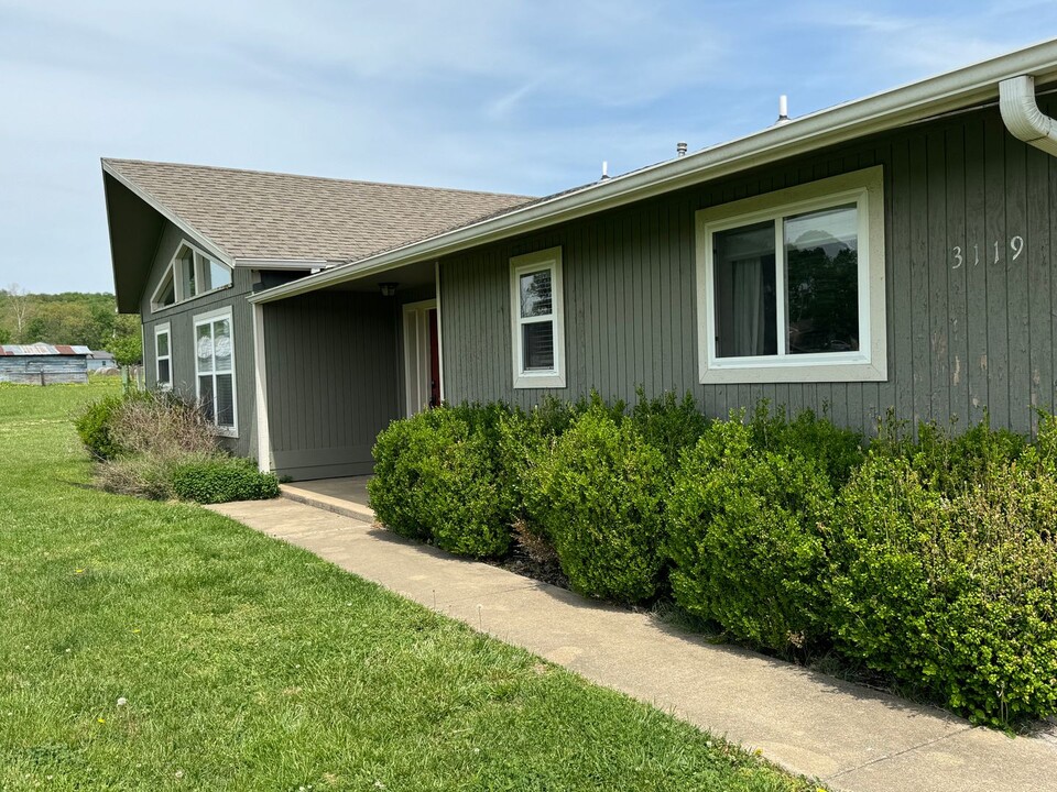 3119 Habberton Rd in Springdale, AR - Foto de edificio