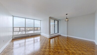 111 Ridelle Avenue Apartments in Toronto, ON - Building Photo - Building Photo