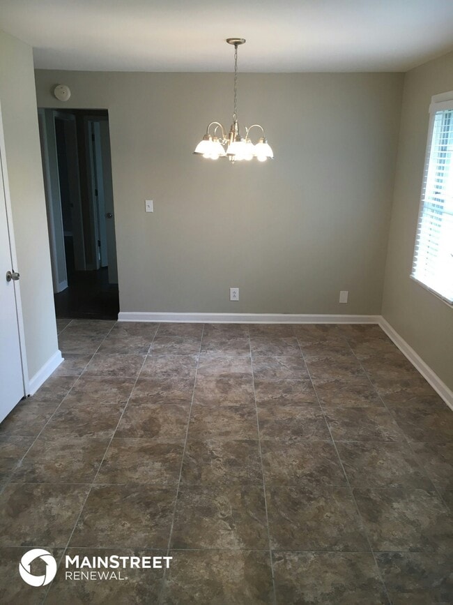 2121 Mississippi Ave in Hueytown, AL - Foto de edificio - Building Photo