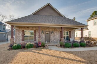 2614 Mountain Stream Way SE in Owens Cross Roads, AL - Foto de edificio - Building Photo