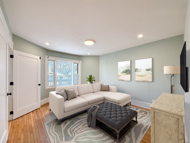 57 Rexford St, Unit 2