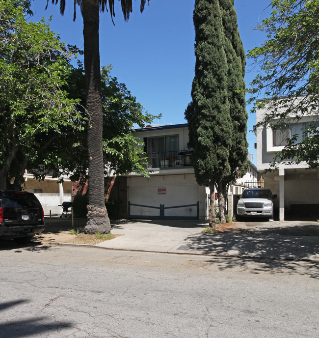 14827 Friar St in Van Nuys, CA - Building Photo - Building Photo