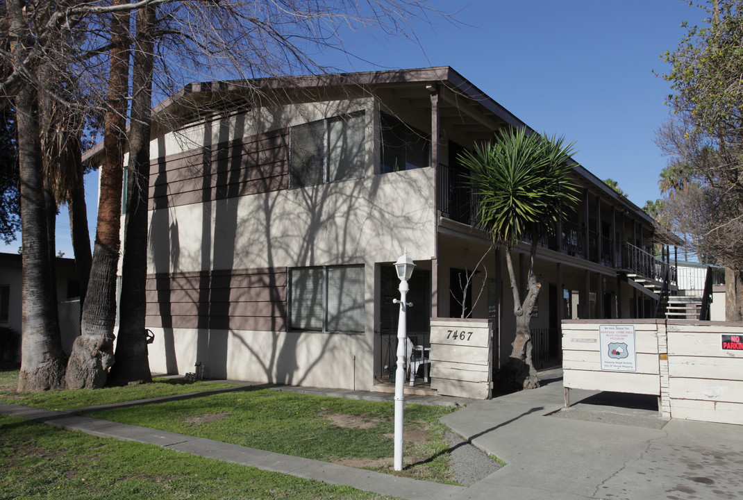 Potomac Apartments in Riverside, CA - Building Photo