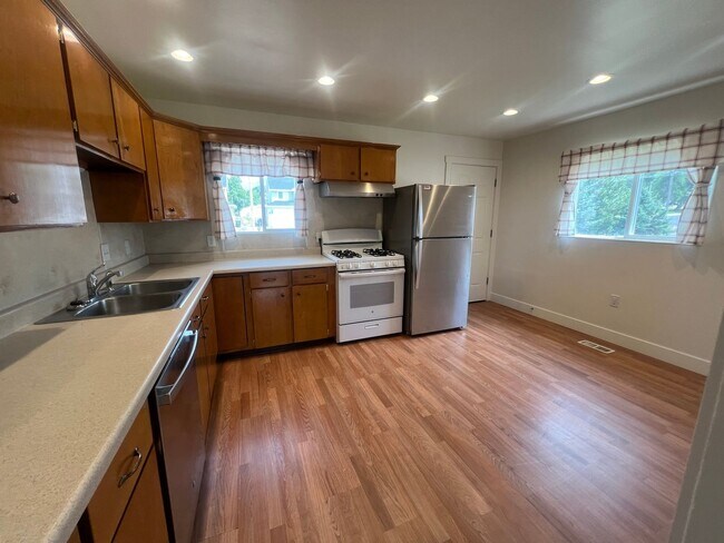 345 E 400 N in Tooele, UT - Building Photo - Building Photo