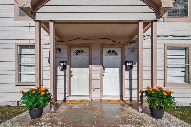 property at 7111 Myrtle St