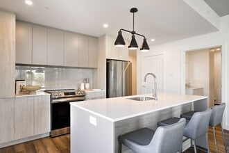 3980 Boulevard Saint-Elzéar O in Laval, QC - Building Photo - Building Photo