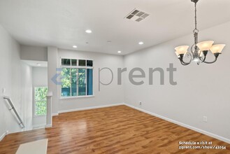 722 Kingsford Way in Hayward, CA - Building Photo - Building Photo