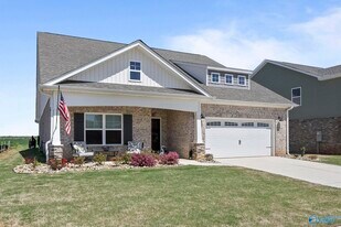 309 Avebury Rd in Meridianville, AL - Building Photo