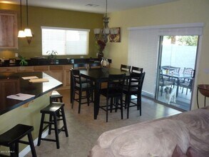 11195 N 165th Ave in Surprise, AZ - Foto de edificio - Building Photo