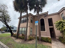 2826 S University Dr, Unit 3102 in Davie, FL - Building Photo