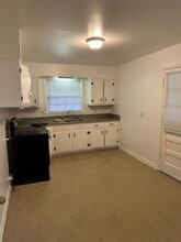 580 Parkdale Dr in Memphis, TN - Building Photo - Building Photo