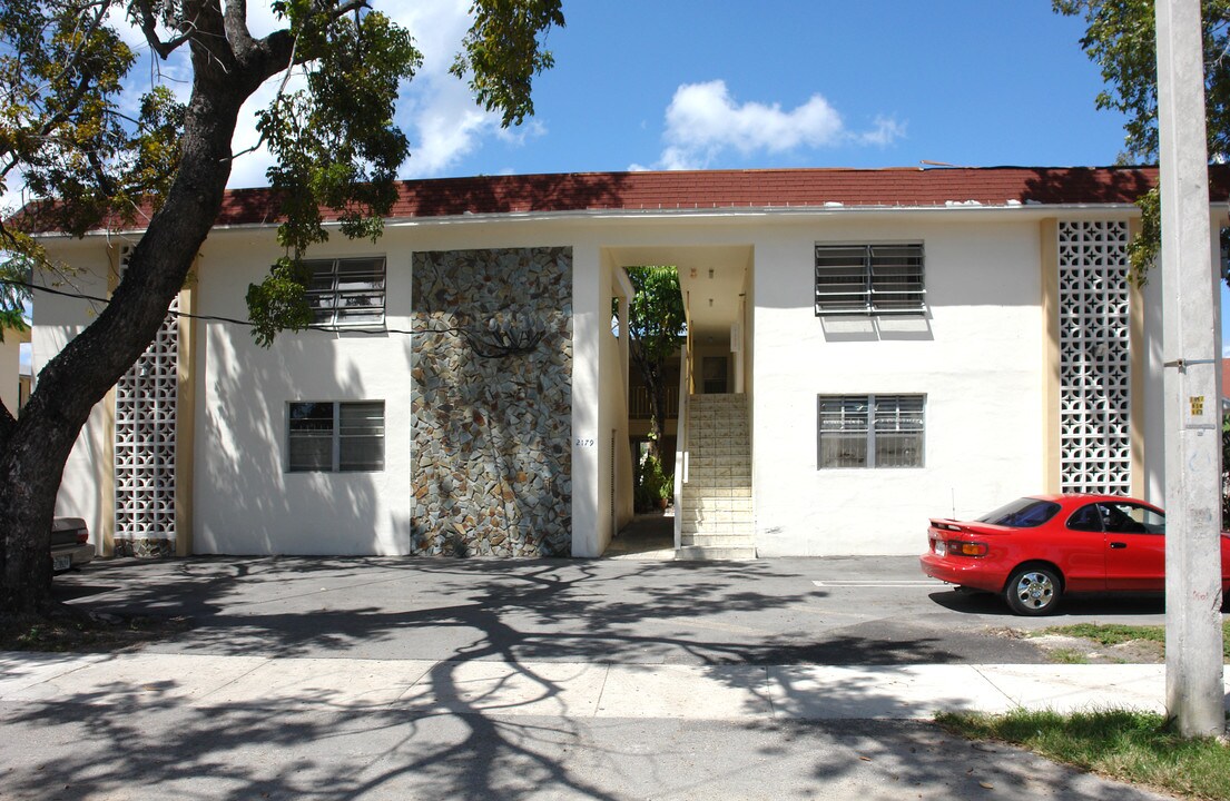 2179 NW 18th Ter in Miami, FL - Building Photo