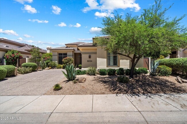 8224 E Angel Spirit Dr in Scottsdale, AZ - Building Photo - Building Photo