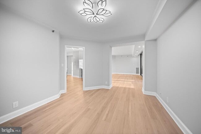 5505 Seminary Rd in Falls Church, VA - Building Photo - Building Photo