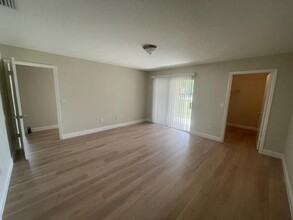 22870 SW 13th Pl in Boca Raton, FL - Building Photo - Building Photo