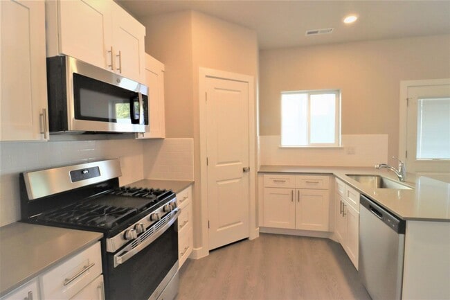181 3100 N in Cedar City, UT - Building Photo - Building Photo