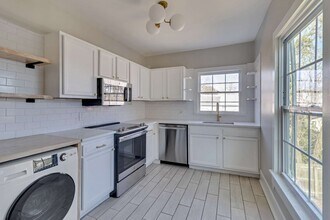 516 1/2 E Jones St in Savannah, GA - Foto de edificio - Building Photo