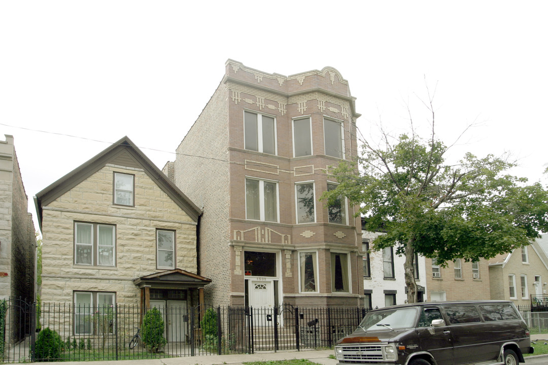 1532 N Talman Ave in Chicago, IL - Building Photo