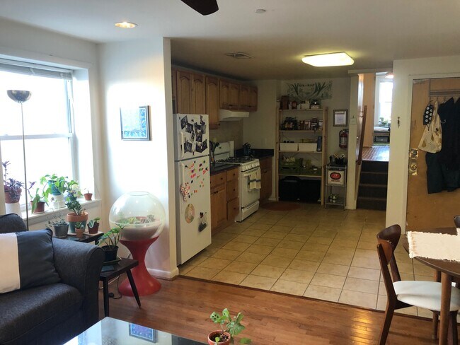 1513 Fairmount ave, Unit 2 in Philadelphia, PA - Building Photo - Building Photo