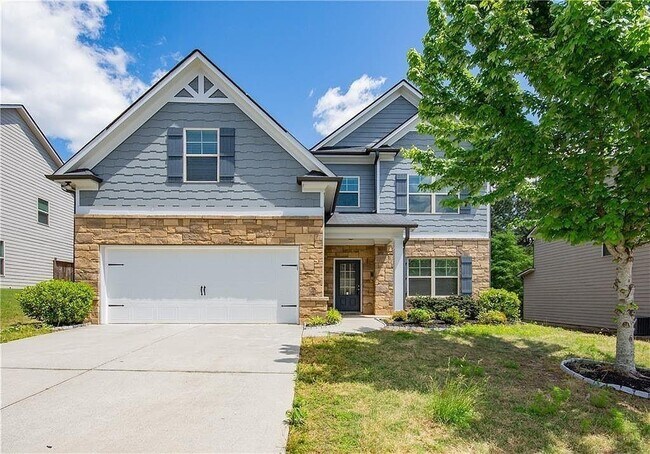 property at 7490 Silk Tree Pointe