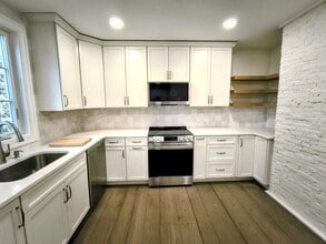 7 East St, Unit Unit #2 in Providence, RI - Building Photo - Building Photo