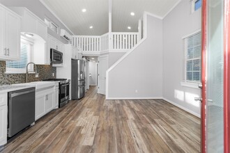 12922 Longstreet Rd in Willis, TX - Building Photo - Building Photo