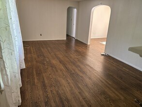 3992 College Ave in Ellicott City, MD - Foto de edificio - Building Photo