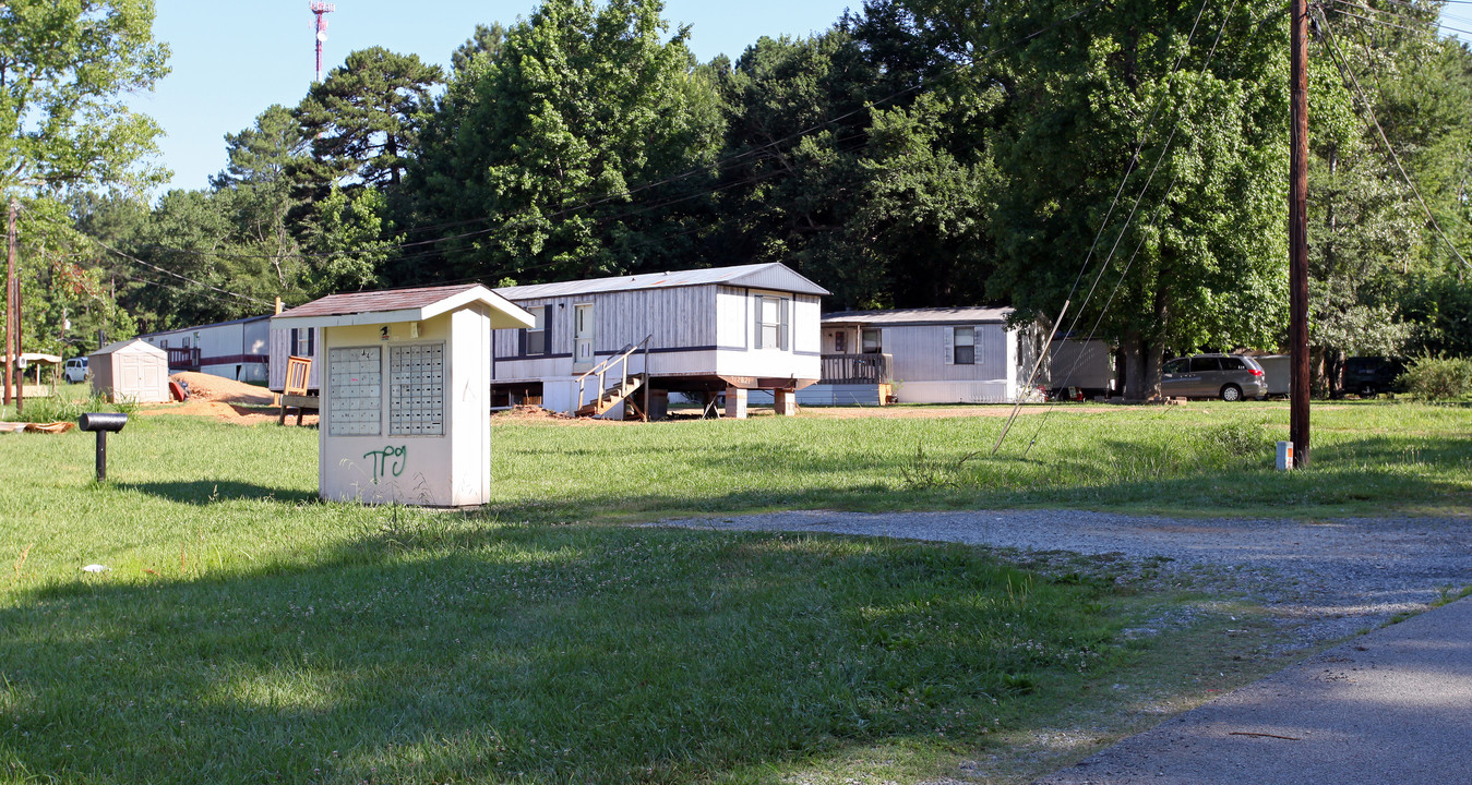 Orange Mobile Home Estates in Hillsborough, NC - Foto de edificio