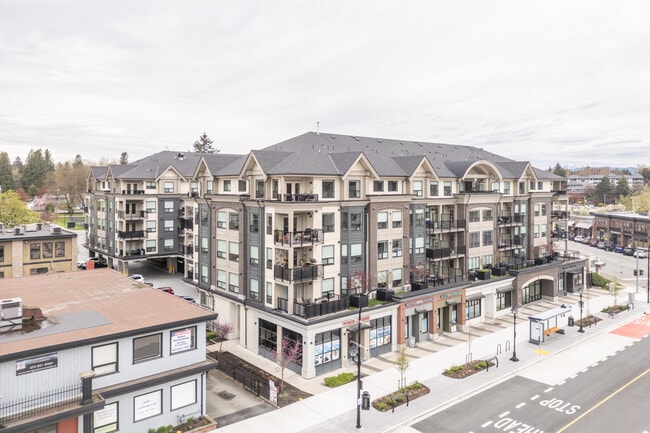 Upper Montrose in Abbotsford, BC - Building Photo - Building Photo