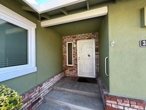 3624 Joanna Dr in Modesto, CA - Foto de edificio - Building Photo