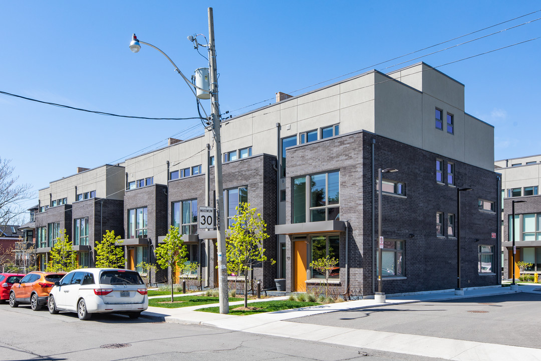 Neighborhoods of Leslieville in Toronto, ON - Building Photo