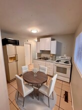 117 Ruxton Ave-Unit -B in Manitou Springs, CO - Building Photo - Building Photo