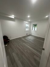 179 Ada Dr in Staten Island, NY - Building Photo - Building Photo