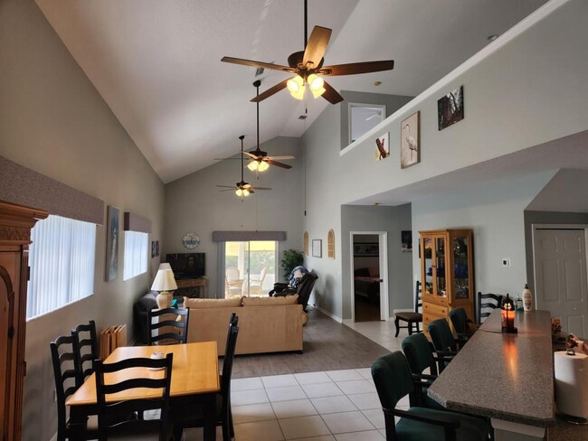 936 Grande Haven Dr in Titusville, FL - Building Photo - Building Photo