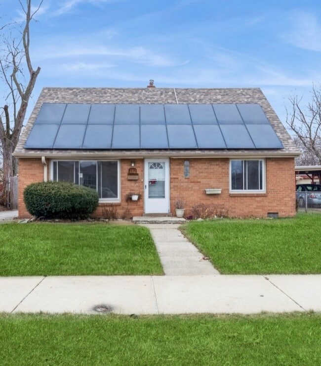 property at 292 Paxton Ave