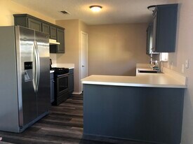 828 Vicksburg Ln in Burleson, TX - Building Photo