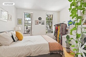 210 Green St in Brooklyn, NY - Building Photo - Building Photo