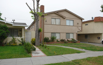 1140 Irving Ave in Glendale, CA - Building Photo - Building Photo