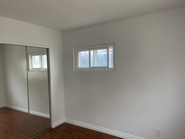 10226 Woodworth Ave, Unit 2 in Inglewood, CA - Building Photo - Building Photo